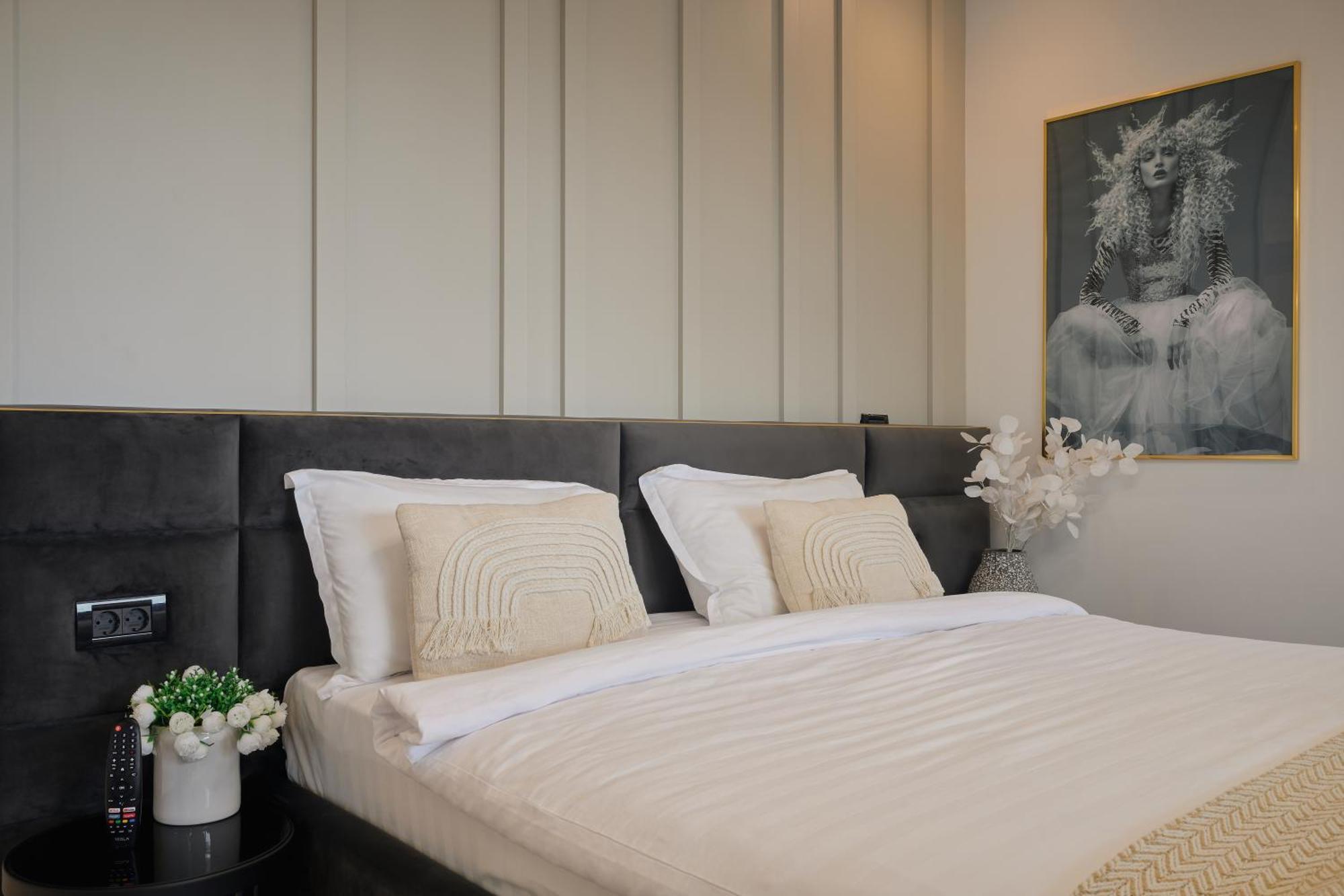 City View - Luxury Apartment A - Old City - Victoriei Bucureşti Ngoại thất bức ảnh