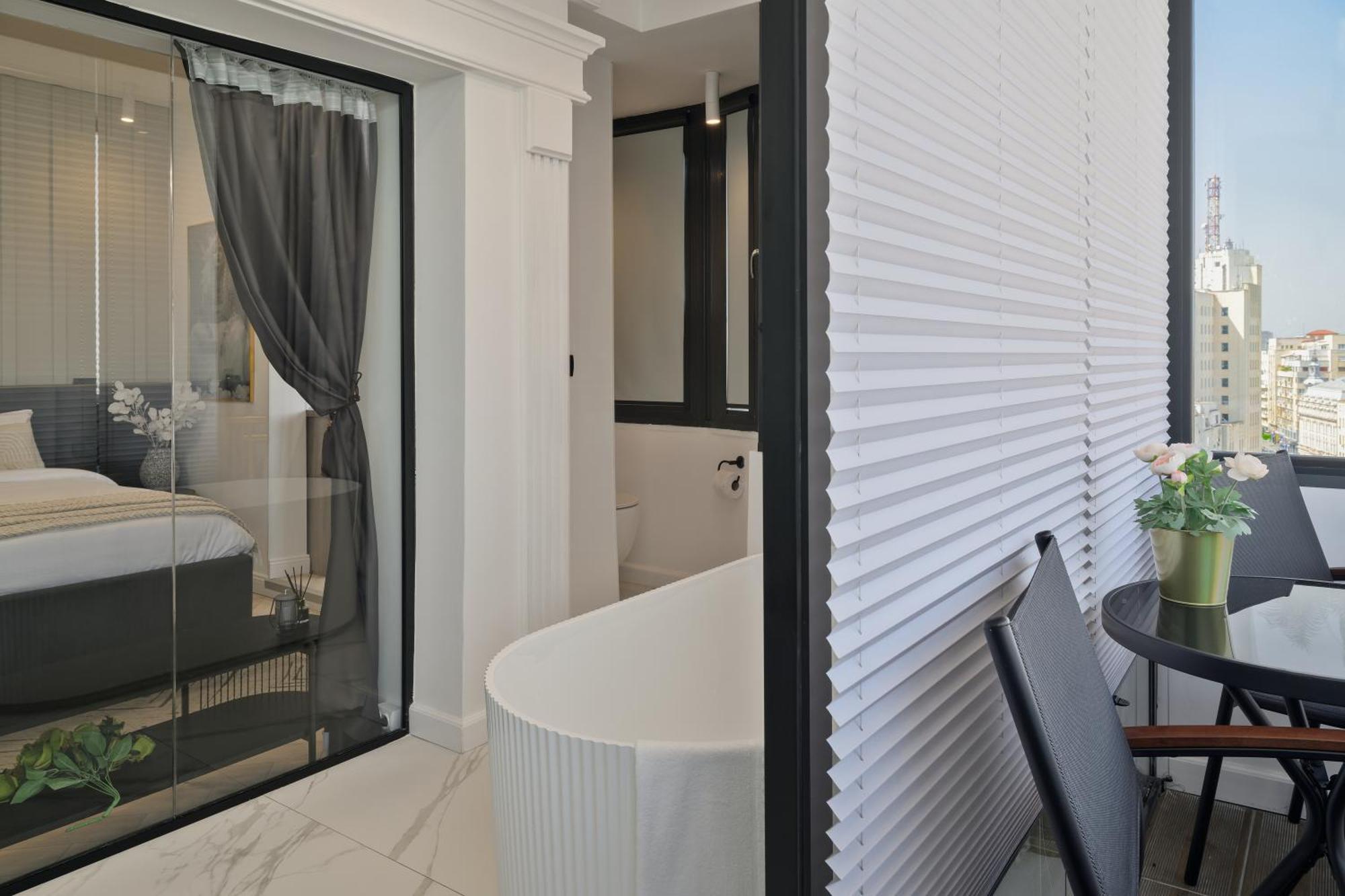 City View - Luxury Apartment A - Old City - Victoriei Bucureşti Ngoại thất bức ảnh